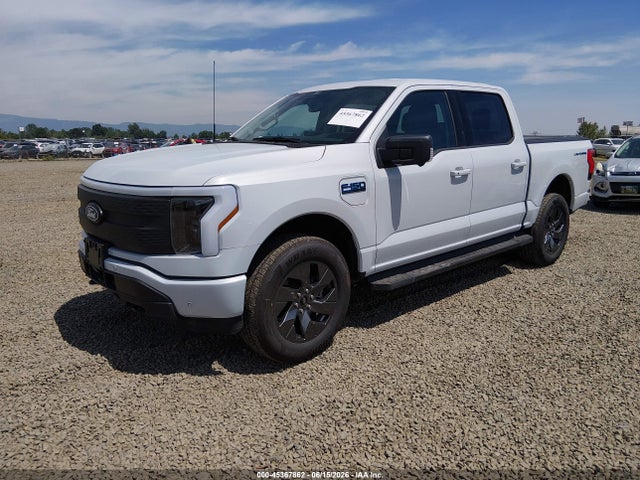 صورة 2 لـ 2025 FORD F-150 LIGHTNING FLASH
