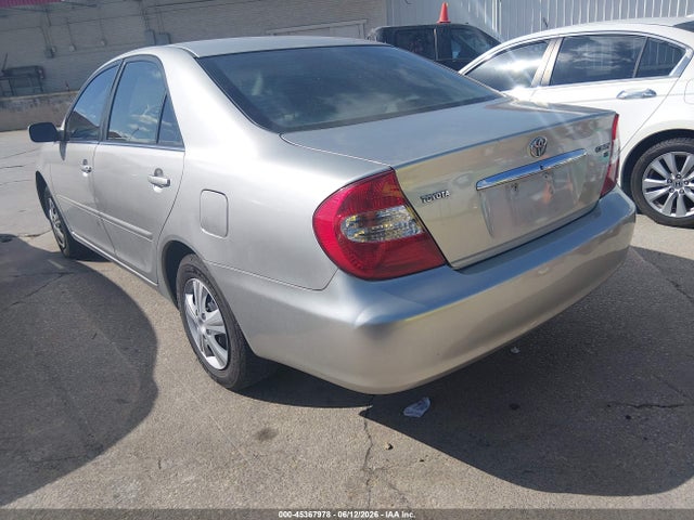 2004 Toyota CAMRY LE 照片 3