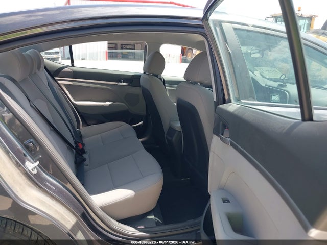 صورة 8 لـ 2020 Hyundai ELANTRA SE