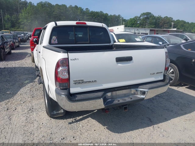 2015 Toyota TACOMA BASE V6 photo 3