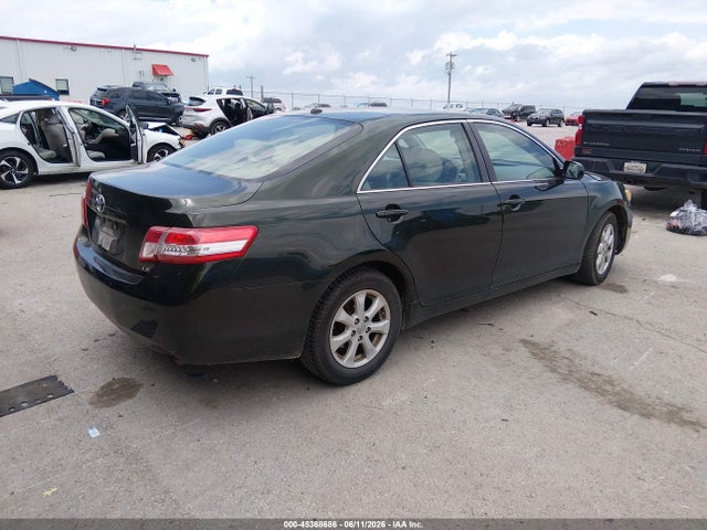2011 Toyota CAMRY LE 照片 4
