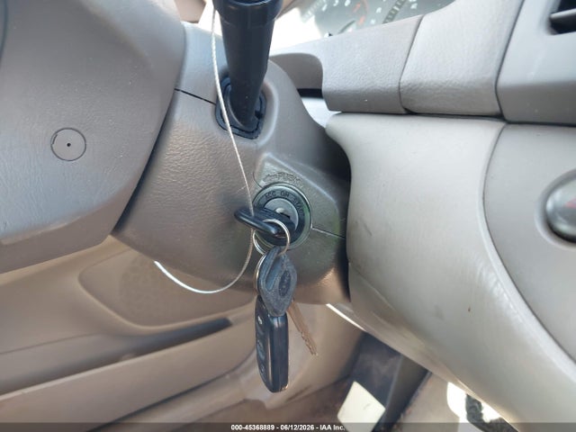 2002 Toyota CAMRY LE thumbnail 11