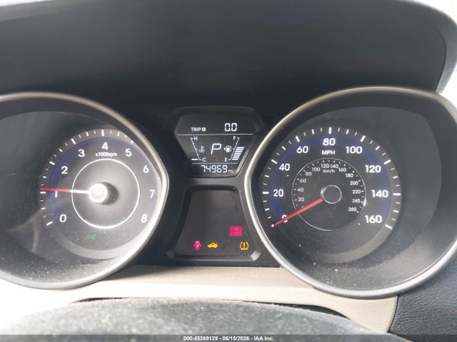 صورة 7 لـ 2016 Hyundai ELANTRA SE