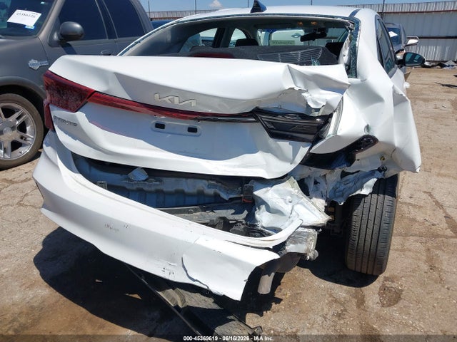 2023 KIA FORTE LXS 6