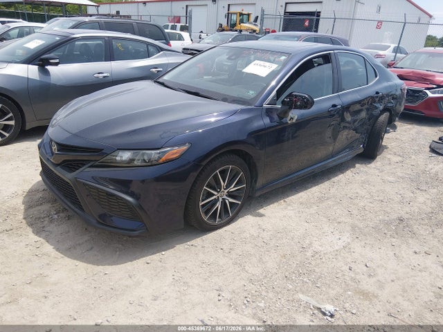 2021 Toyota CAMRY SE — фото 2