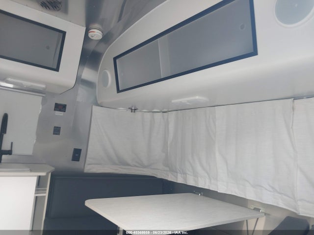 2020 AIRSTREAM OTHER 7