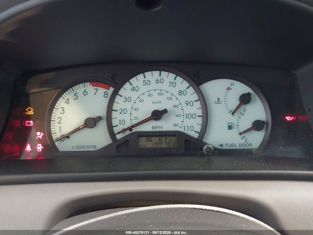 2004 Toyota COROLLA LE photo 7