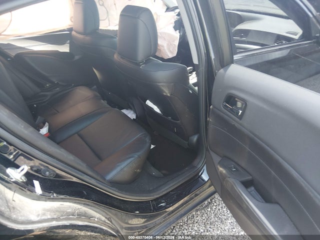 صورة 8 لـ 2018 Acura ILX ACURAWATCH PLUS PACKAGE