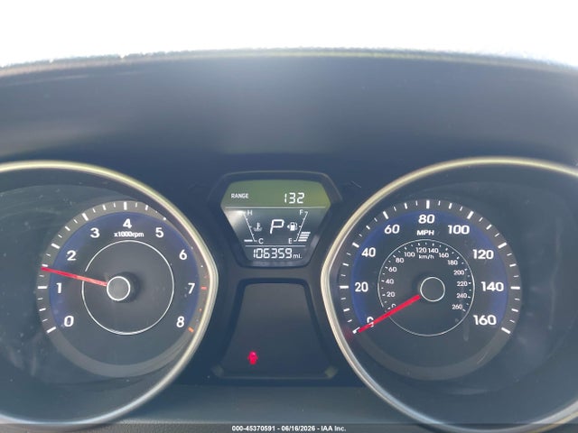 صورة 7 لـ 2015 Hyundai ELANTRA SE