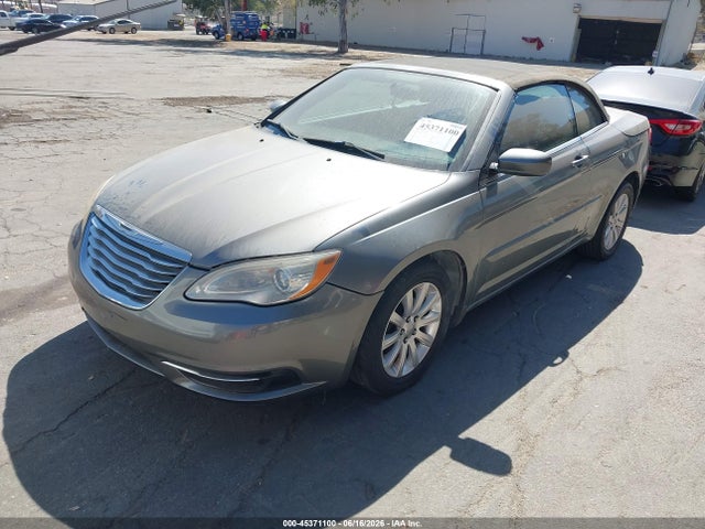 2012 Chrysler 200 TOURING — фото 2