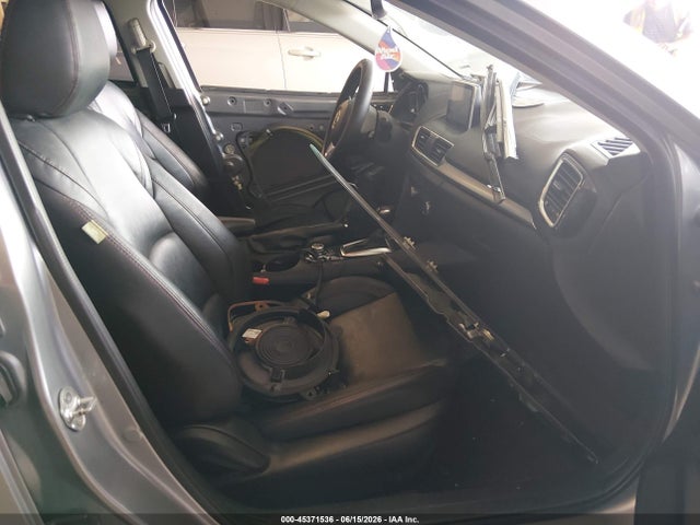 صورة 5 لـ 2014 Mazda MAZDA3 S TOURING