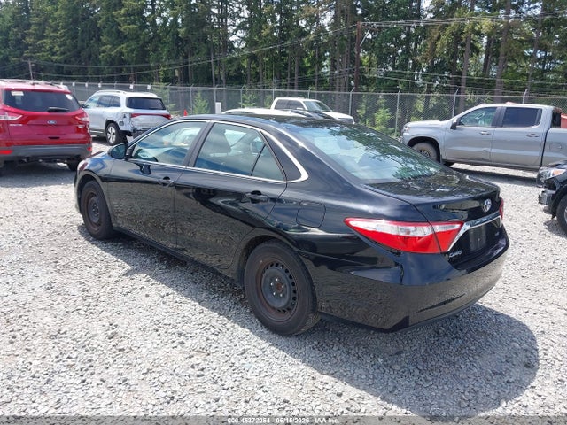 2015 Toyota CAMRY LE — фото 3