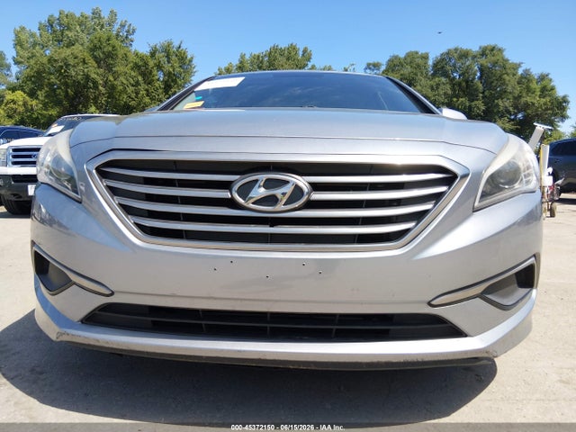2016 Hyundai SONATA SE — миниатюра 17