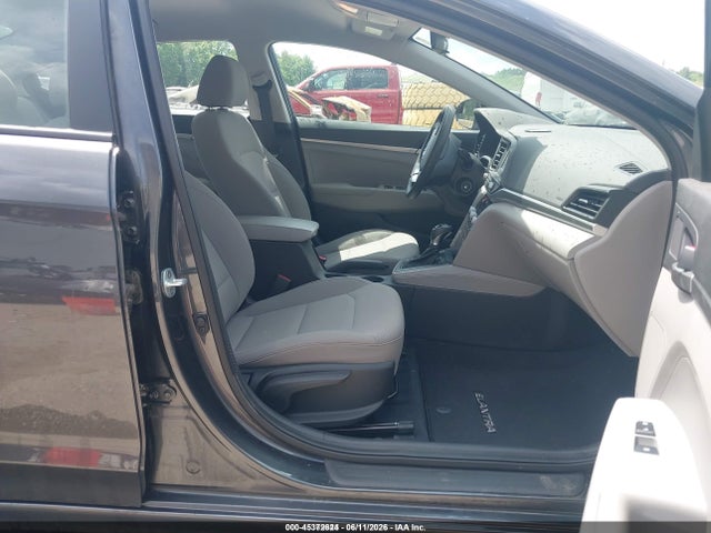 2020 Hyundai ELANTRA SE photo 5