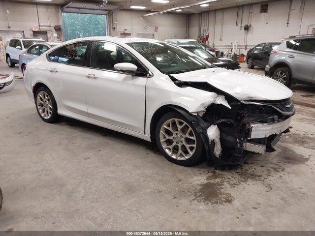 2015 Chrysler 200 C 照片 1