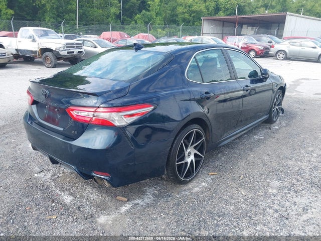 2019 Toyota CAMRY SE 照片 4