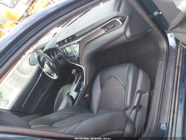 2019 Toyota CAMRY SE 照片 5