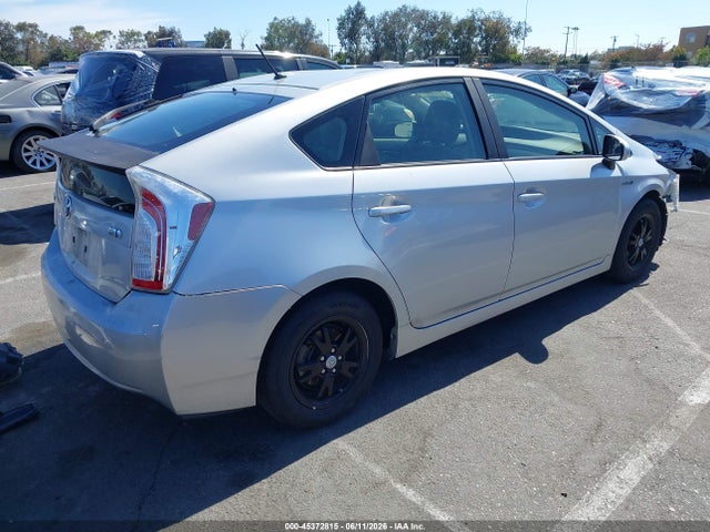 2014 Toyota PRIUS TWO — фото 4