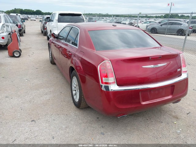 صورة 3 لـ 2014 Chrysler 300