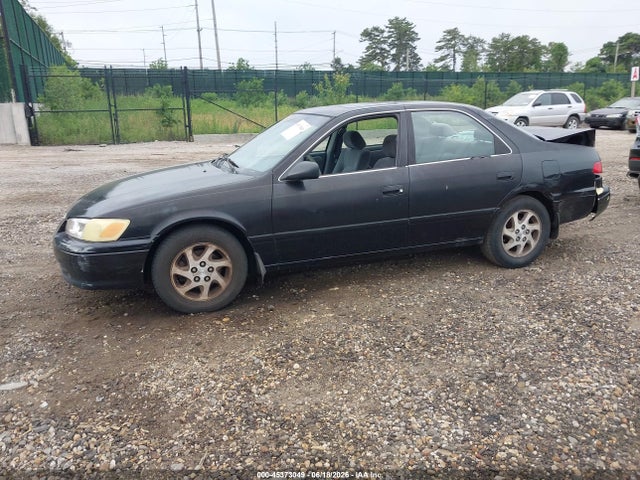 2001 Toyota CAMRY LE V6 照片 2