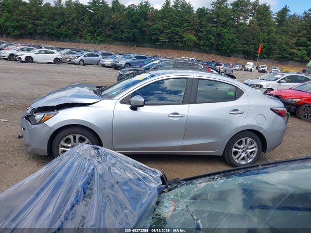 2017 Toyota YARIS IA 照片 14