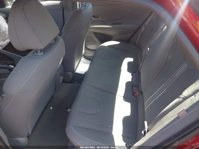 صورة 8 لـ 2024 Hyundai ELANTRA SEL