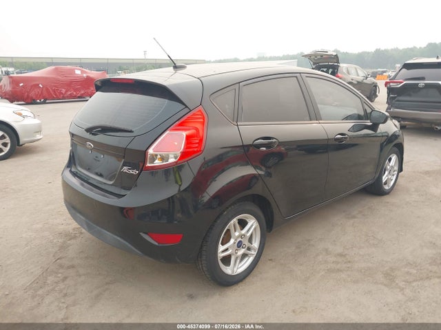 2017 FORD FIESTA SE — фото 4