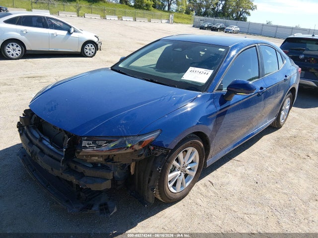 2025 Toyota CAMRY LE photo 2