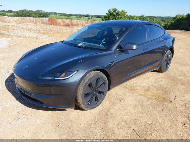 2025 Tesla MODEL 3 LONG RANGE ALL-WHEEL DRIVE — фото 2
