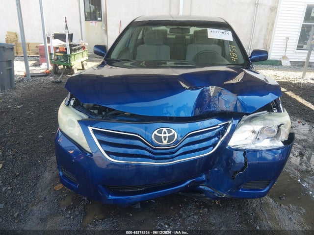 2011 Toyota CAMRY LE 照片 6