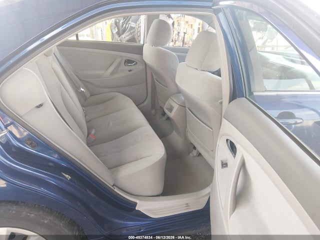 2011 Toyota CAMRY LE 照片 8