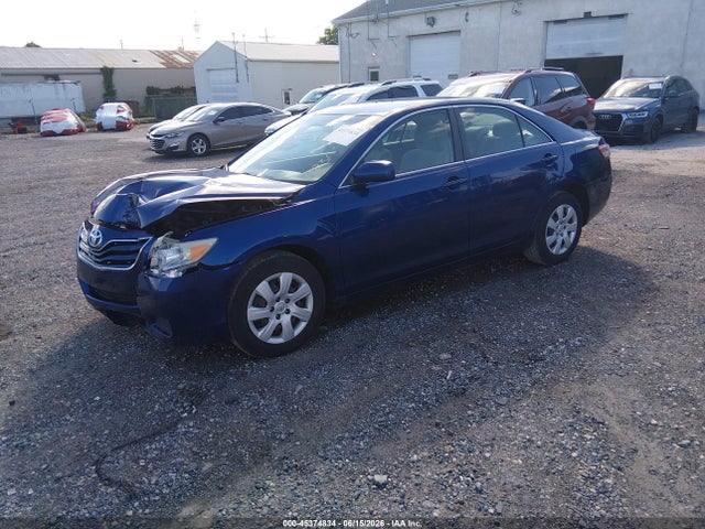 2011 Toyota CAMRY LE 照片 2