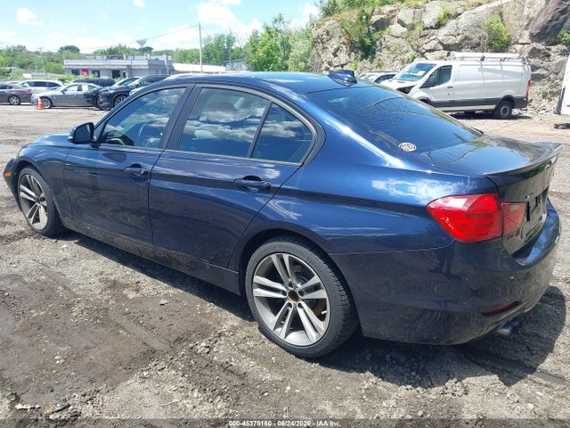 2013 BMW 328I XDRIVE photo 3
