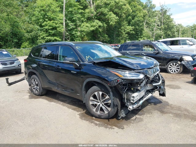 2021 TOYOTA HIGHLANDE HYBRID XLE