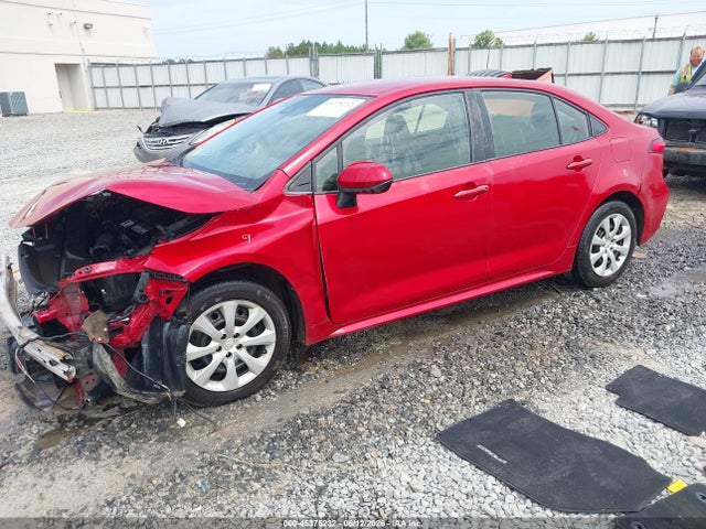 2020 Toyota COROLLA LE photo 2