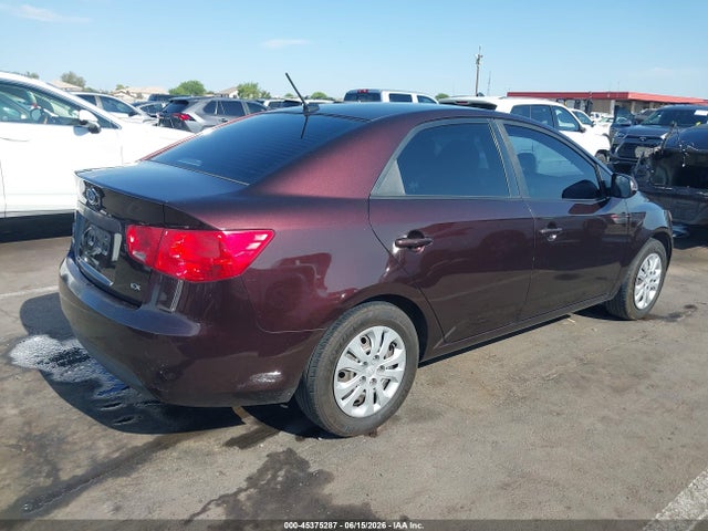 صورة 4 لـ 2011 KIA FORTE EX