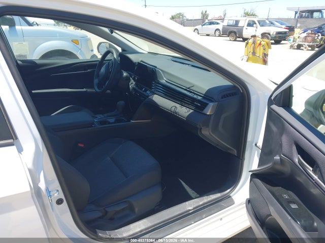 2026 Toyota CAMRY LE photo 5