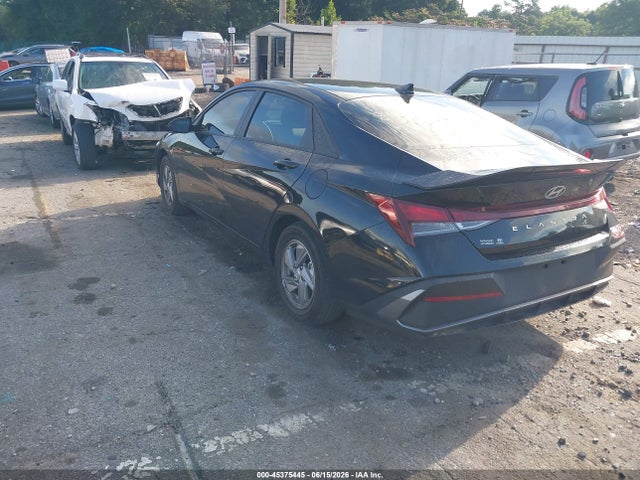 2024 Hyundai ELANTRA SE photo 3