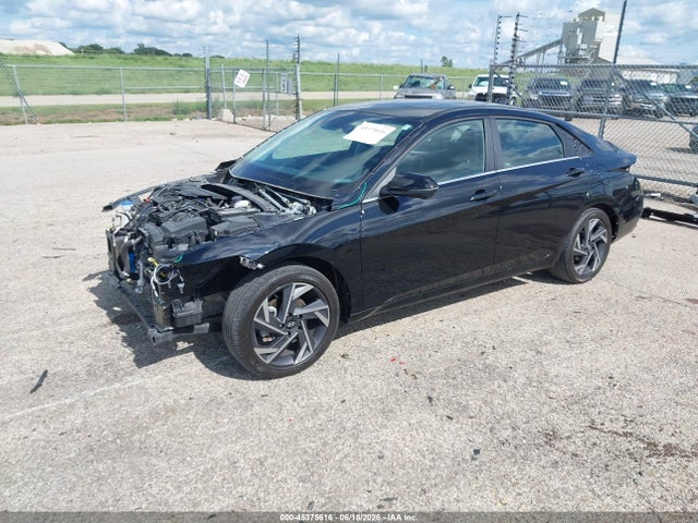 صورة 2 لـ 2024 Hyundai ELANTRA LIMITED