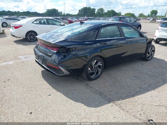 صورة 4 لـ 2024 Hyundai ELANTRA LIMITED