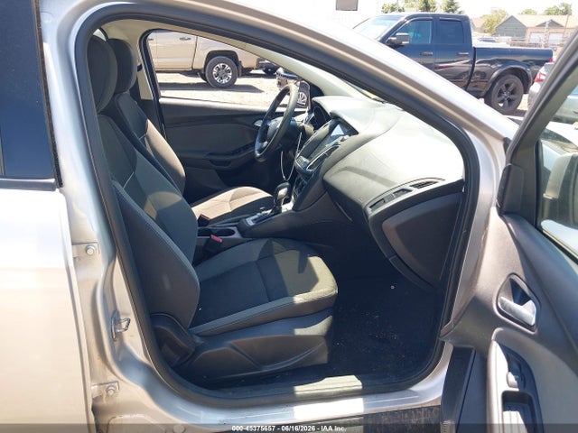 2014 FORD FOCUS SE 照片 5