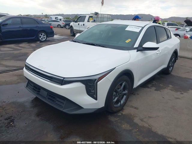 2025 KIA K4 LXS 照片 2