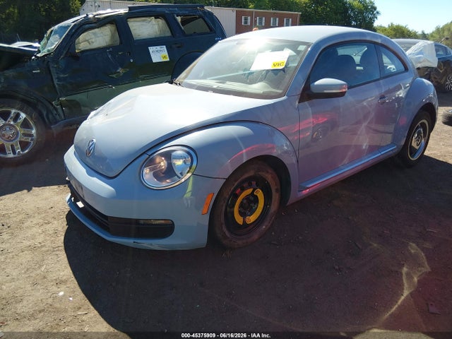 2012 Volkswagen BEETLE 2.5L 照片 2