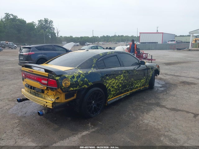 صورة 4 لـ 2012 Dodge CHARGER SRT8 SUPERBEE