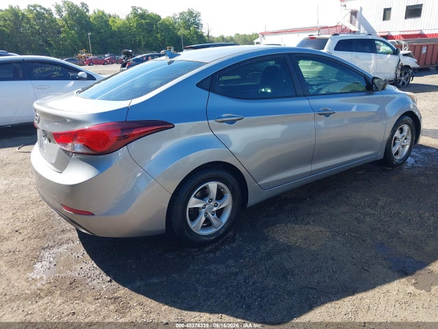 2015 Hyundai ELANTRA SE 照片 4