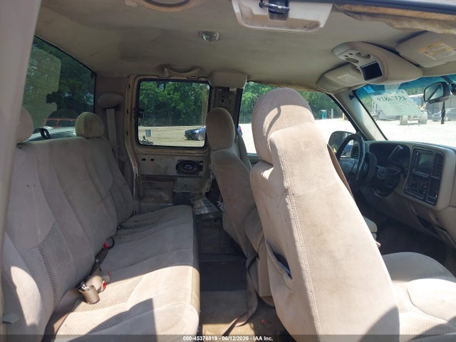 2004 Chevrolet SILVERADO 2500HD LS photo 8