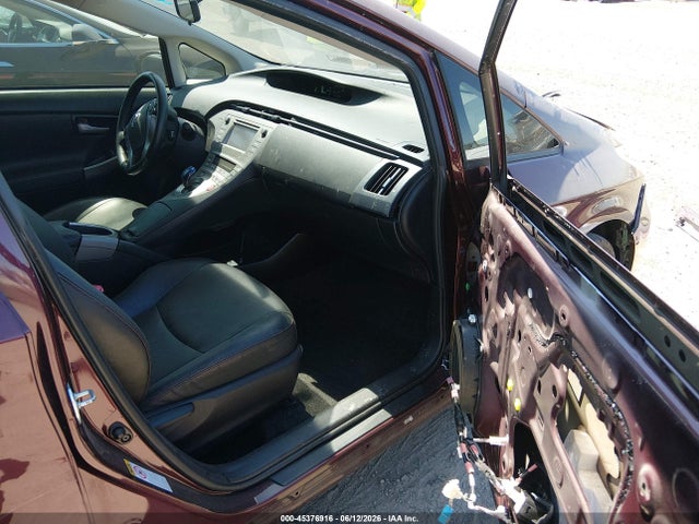 2013 Toyota PRIUS THREE SE photo 5