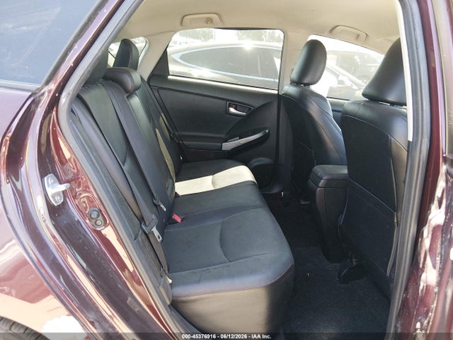 2013 Toyota PRIUS THREE SE photo 8