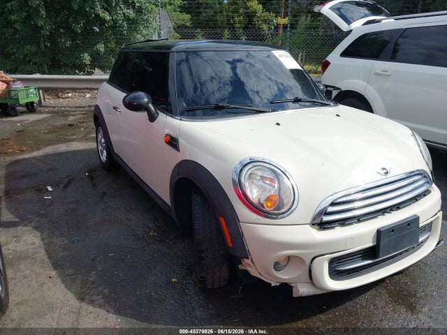 2012 MINI COOPER 