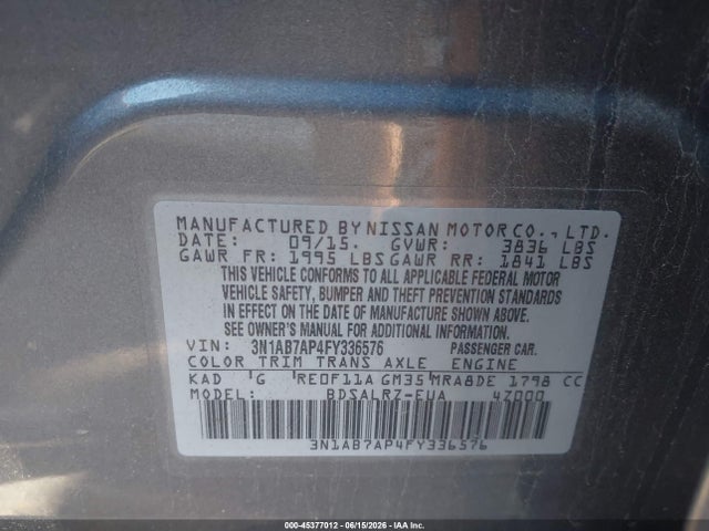 2015 Nissan SENTRA SR thumbnail 9